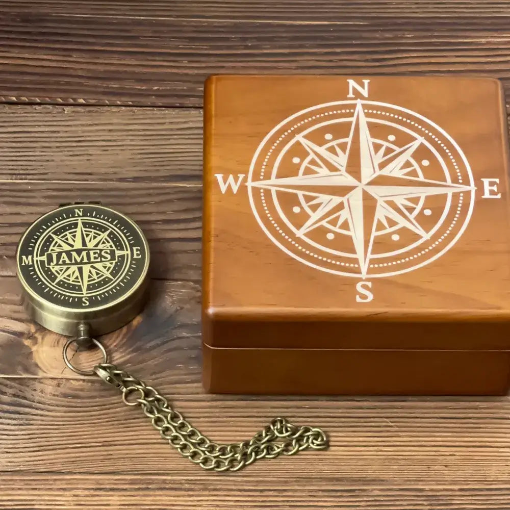 Engraved Groomsmen Gift Brass Compass with Personalized Name – Modern Windrose Design, Custom Best Man Wedding Keepsake