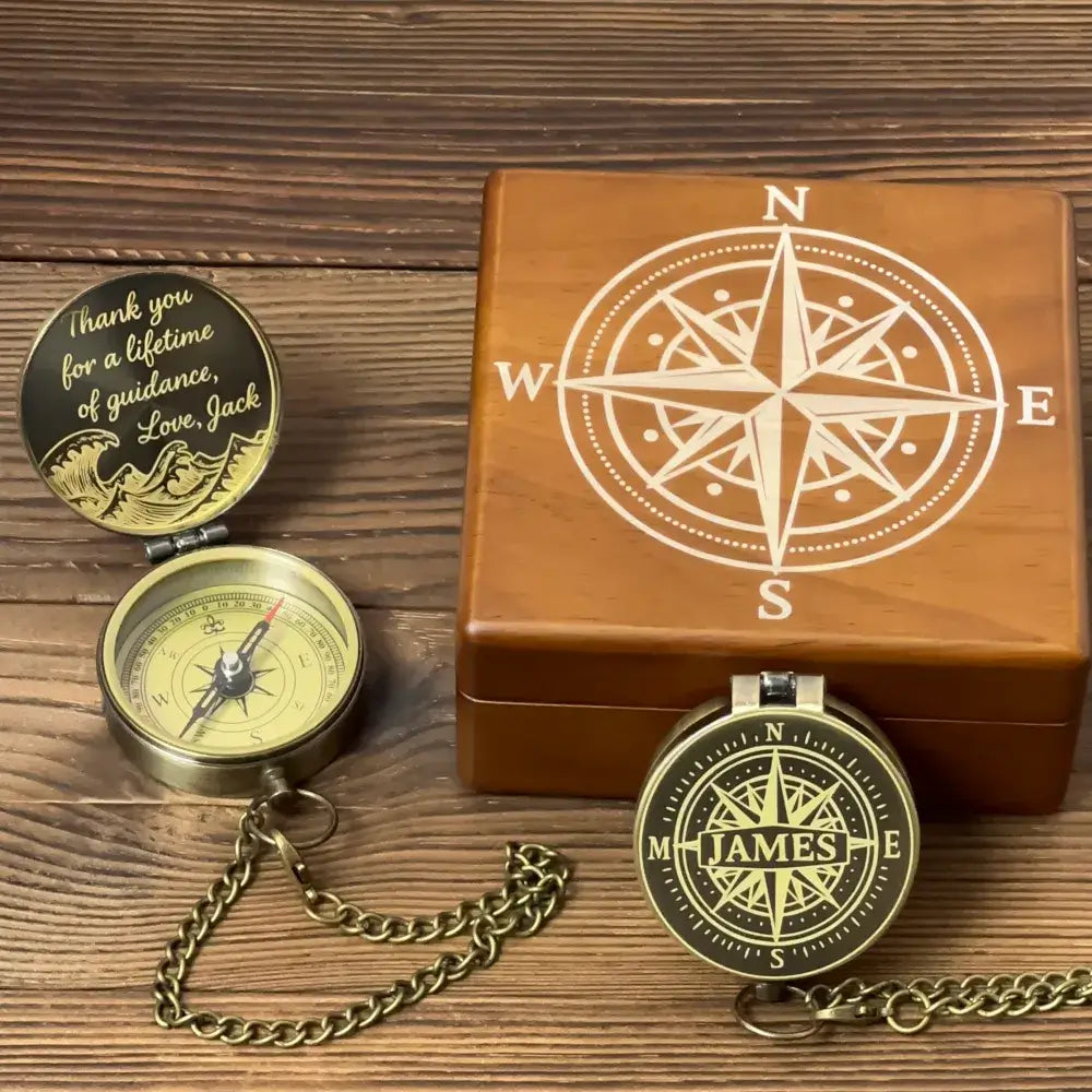 Engraved Groomsmen Gift Brass Compass with Personalized Name – Modern Windrose Design, Custom Best Man Wedding Keepsake